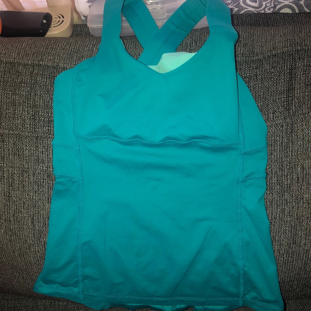 Lululemon top